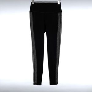 Vuori Womens Racer Leggings Small Black Gray Stripe Pants Athletic Active VW345